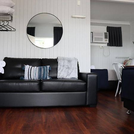 Almare Tourist Motel Ballina Esterno foto