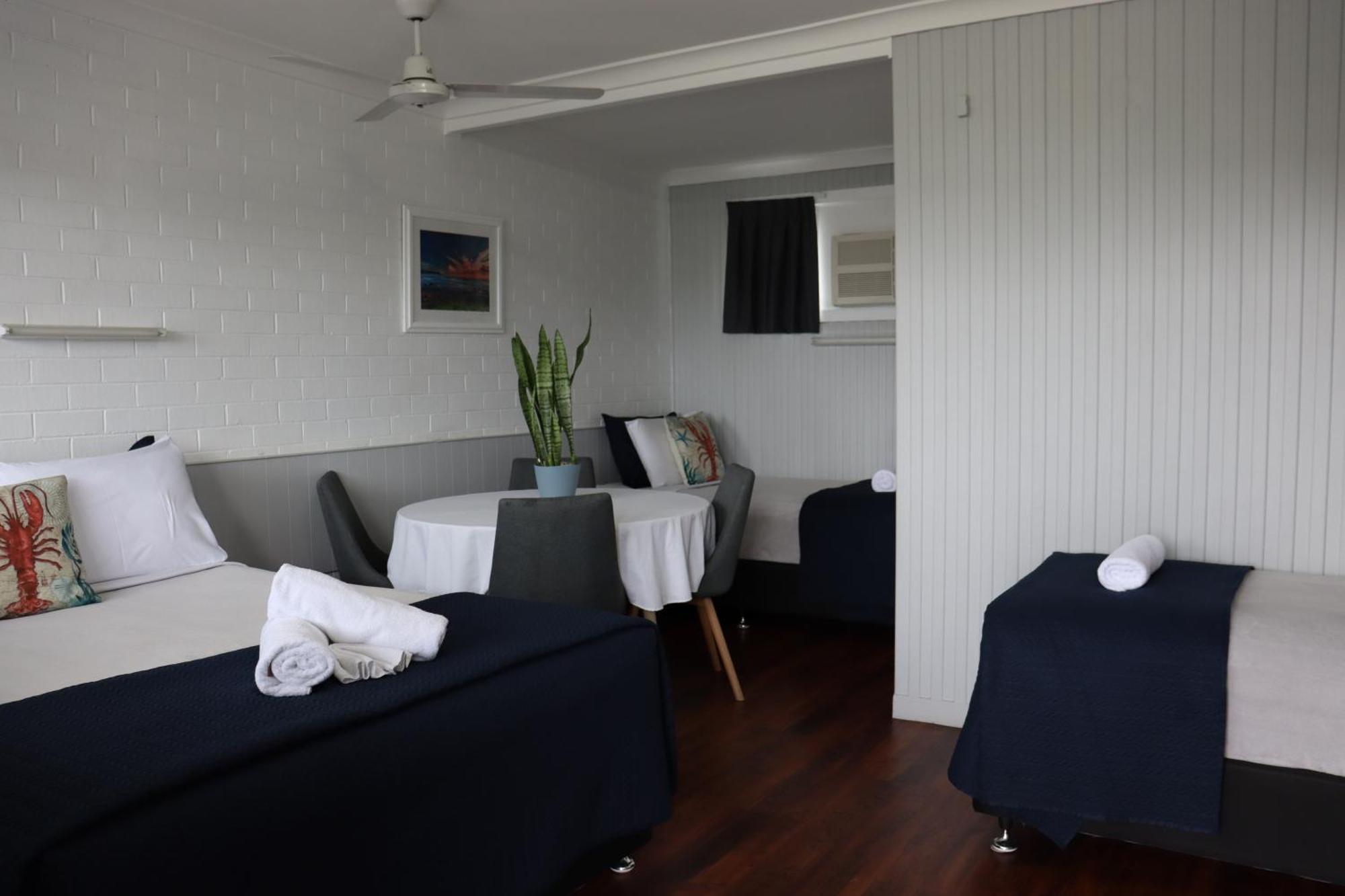 Almare Tourist Motel Ballina Esterno foto